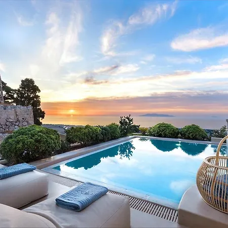 Villa Sharla In Santorini Greece